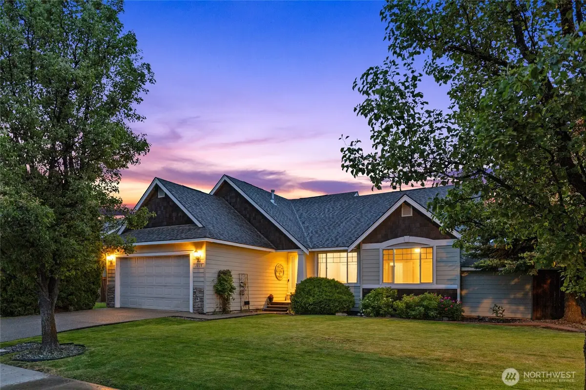 1015 E Greenfield Avenue, Ellensburg, WA 98926 - #1