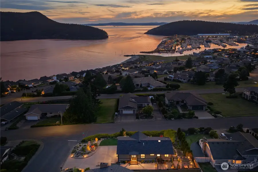 4708 Queen Ann Way, Anacortes, WA 98221 - #2