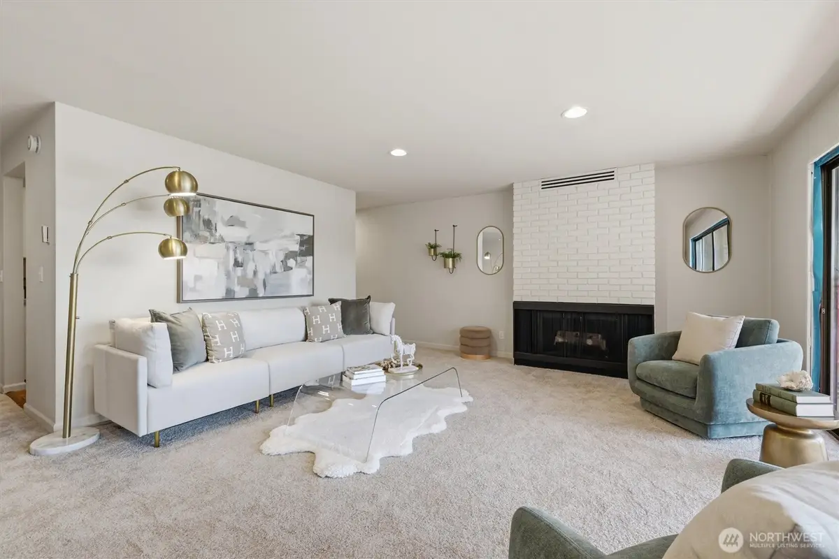 2929 76th Avenue Se #410, Mercer Island, WA 98040 - #1