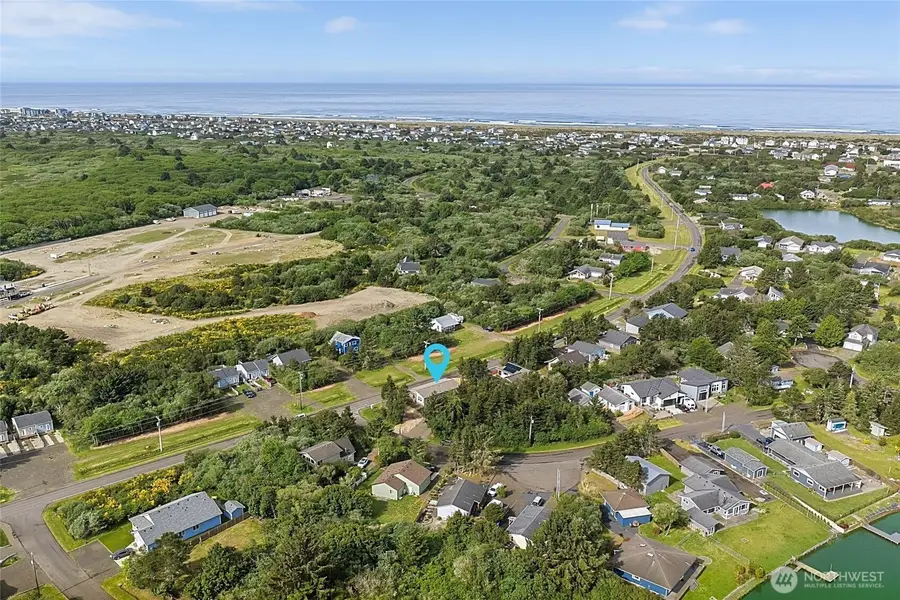 300 Marine View Drive Sw, Ocean Shores, WA 98569 - #3