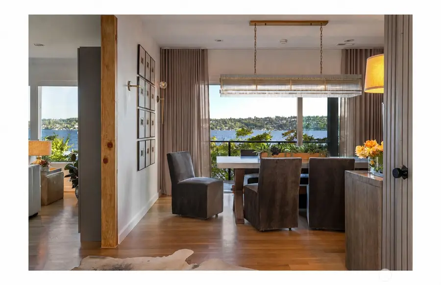 8097 W Mercer Way, Mercer Island, WA 98040 - #3