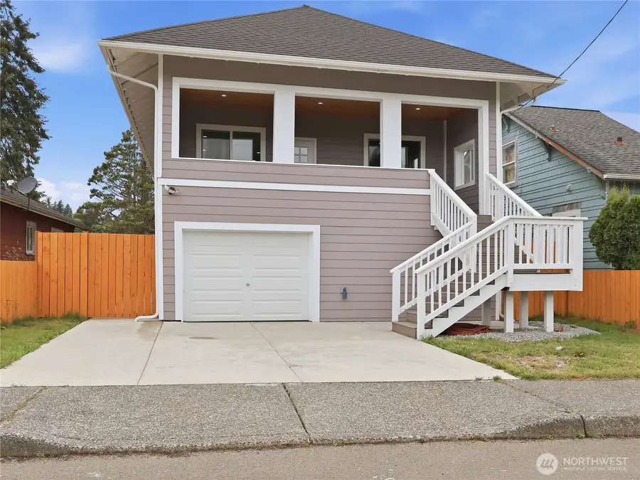 1010 Randall Street, Aberdeen, WA 98520 - #3