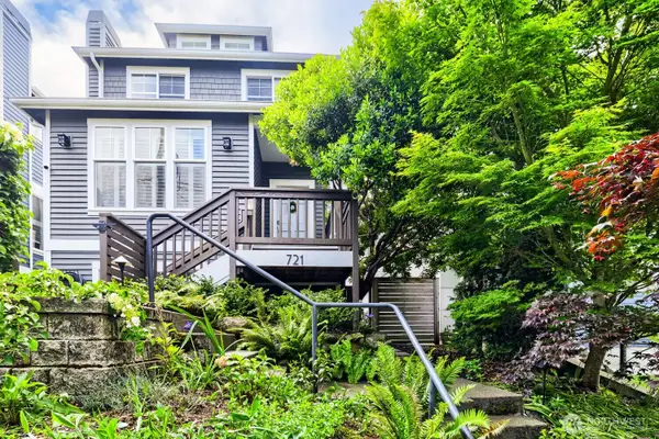 721 N 79th Street, Seattle, WA 98103