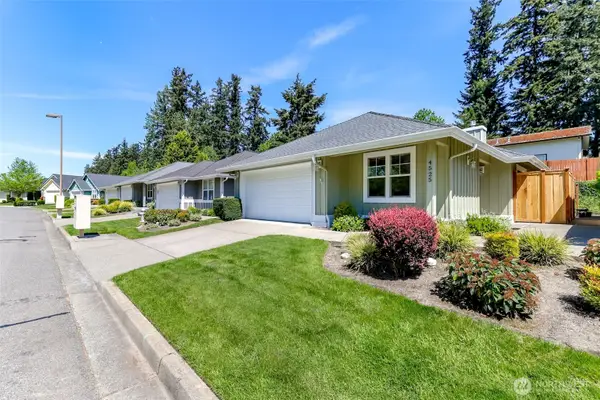 4525 7th Street Se #8, Puyallup, WA 98374