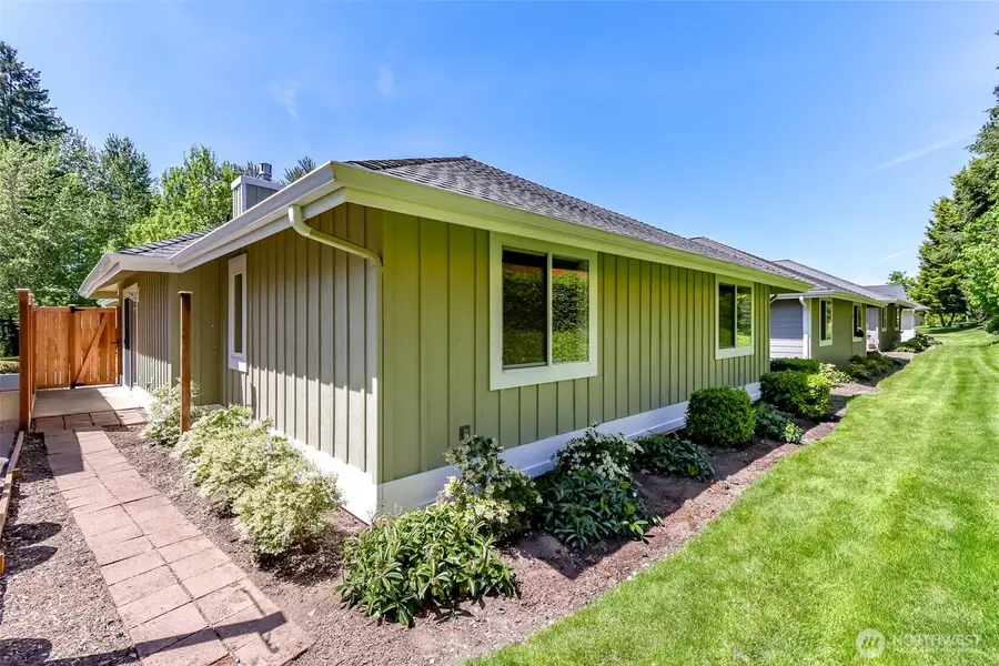 4525 7th Street Se #8, Puyallup, WA 98374 - #2