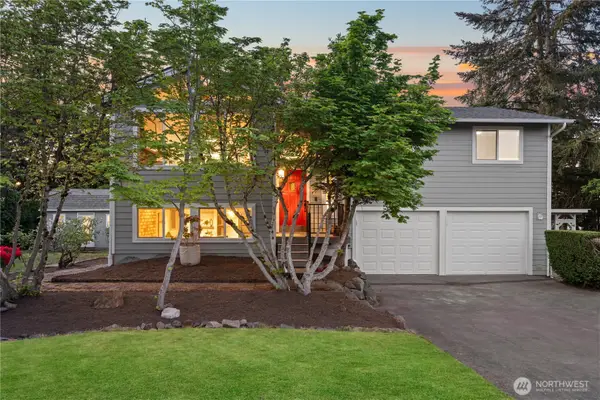 2943 216th Street Sw, Brier, WA 98036