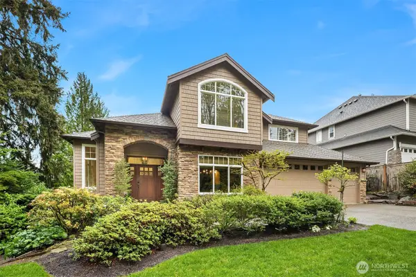 816 100th Avenue Se, Bellevue, WA 98004
