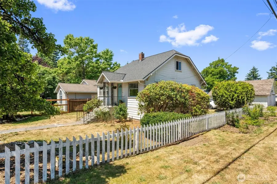 2119 Monroe Avenue, Everett, WA 98203 - #2