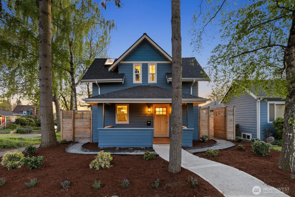 2773 44th Avenue Sw #A, Seattle, WA 98116 - #1