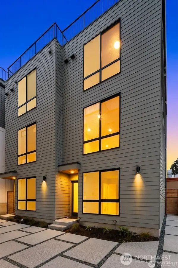 4419 2nd Avenue Ne #A, Seattle, WA 98105