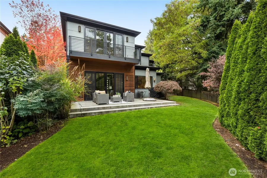 7002 93rd Avenue Se, Mercer Island, WA 98040 - #2