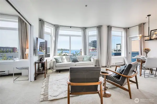 2414 1st Avenue #409, Seattle, WA 98121