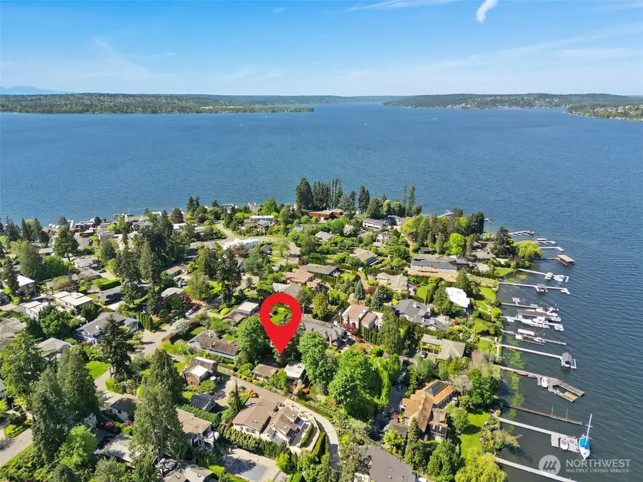 4442 95th Avenue Ne, Bellevue, WA 98004 - #2