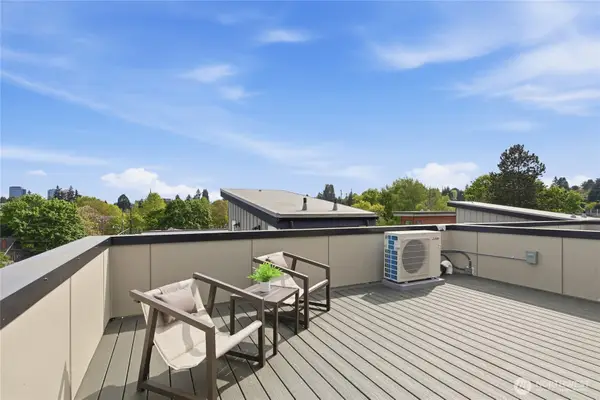 6223 9th Avenue Ne, Seattle, WA 98115
