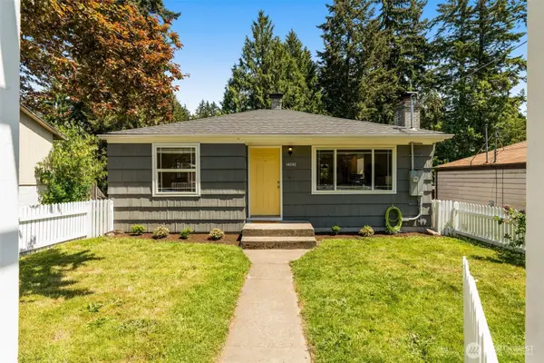 14032 Stone Avenue N, Seattle, WA 98133