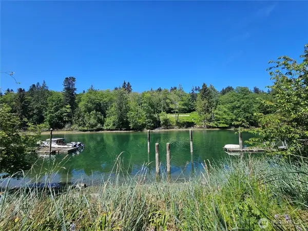 271 N Beach Drive #17, Port Ludlow, WA 98365