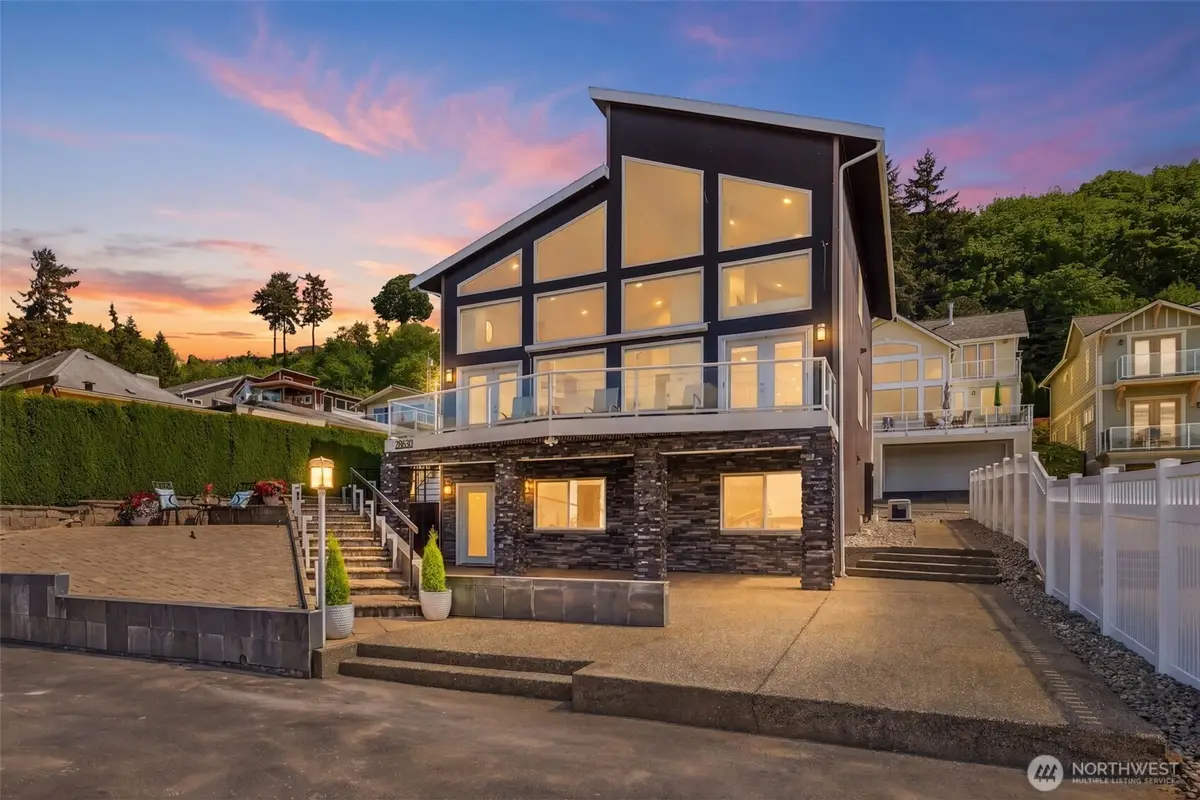 28630 Soundview Drive S, Des Moines, WA 98198 - #1