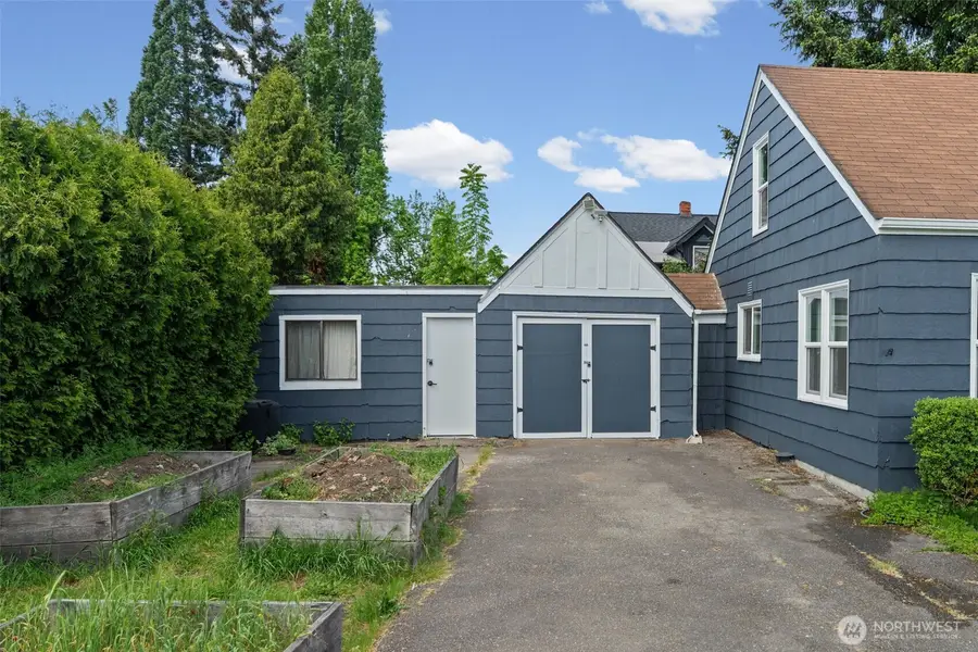 205 W Saar Street, Kent, WA 98032 - #2