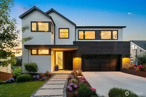 728 W Etruria Street, Seattle, WA 98119