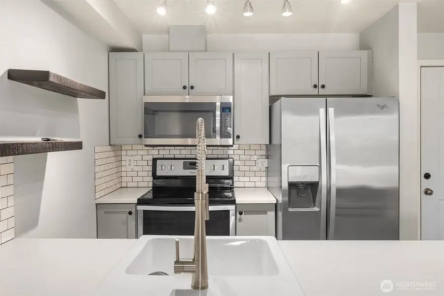 1818 18th Avenue #204, Seattle, WA 98122 - #2