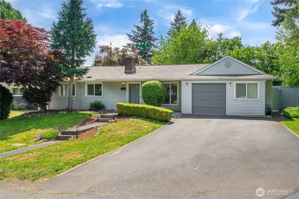 691 Redmond Avenue Ne, Renton, WA 98056