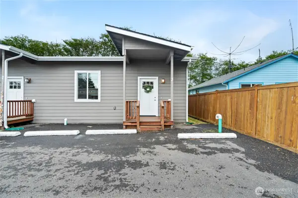 758 Point Brown Avenue Se, Ocean Shores, WA 98569
