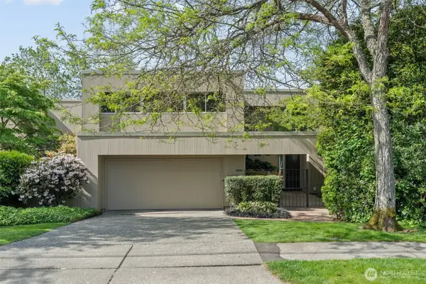 9829 NE 1st Street, Bellevue, WA 98004