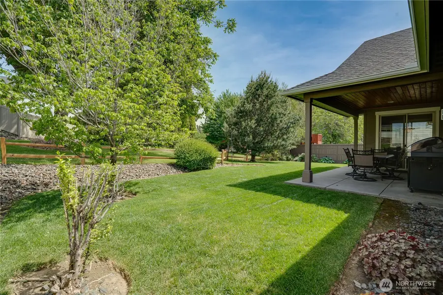 1972 Legacy Place Se, East Wenatchee, WA 98802 - #2