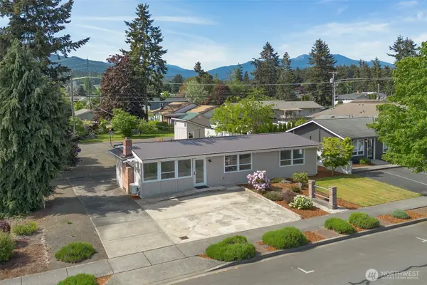 405 W Bell Street, Sequim, WA 98382