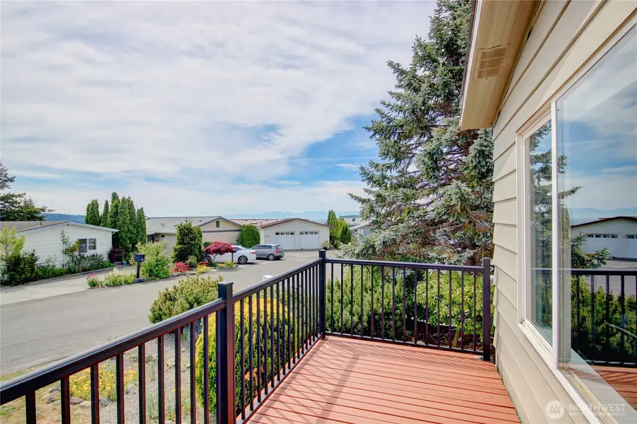 2704 Dundee Place, Anacortes, WA 98221 - #3
