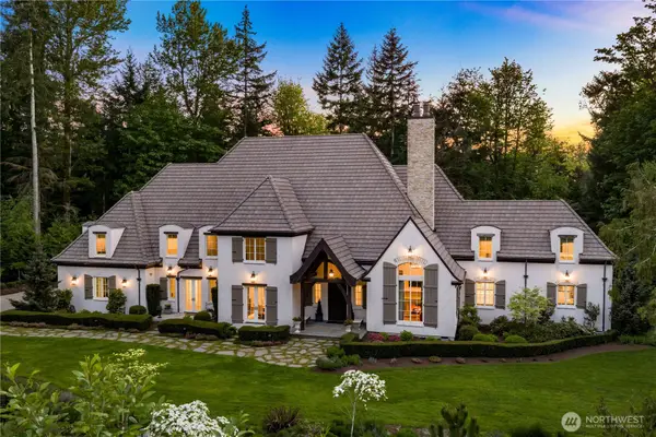 27126 SE Grand Ridge Drive, Issaquah, WA 98029