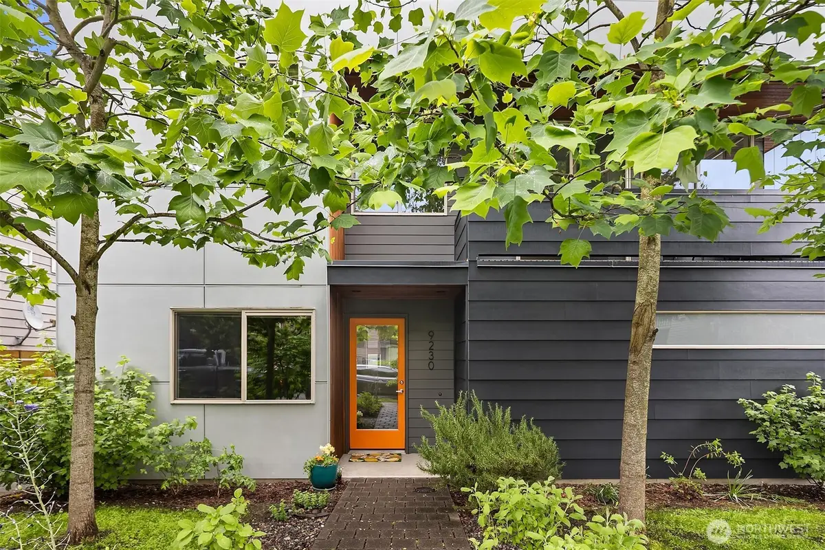 9230 Interlake Avenue N, Seattle, WA 98103 - #1