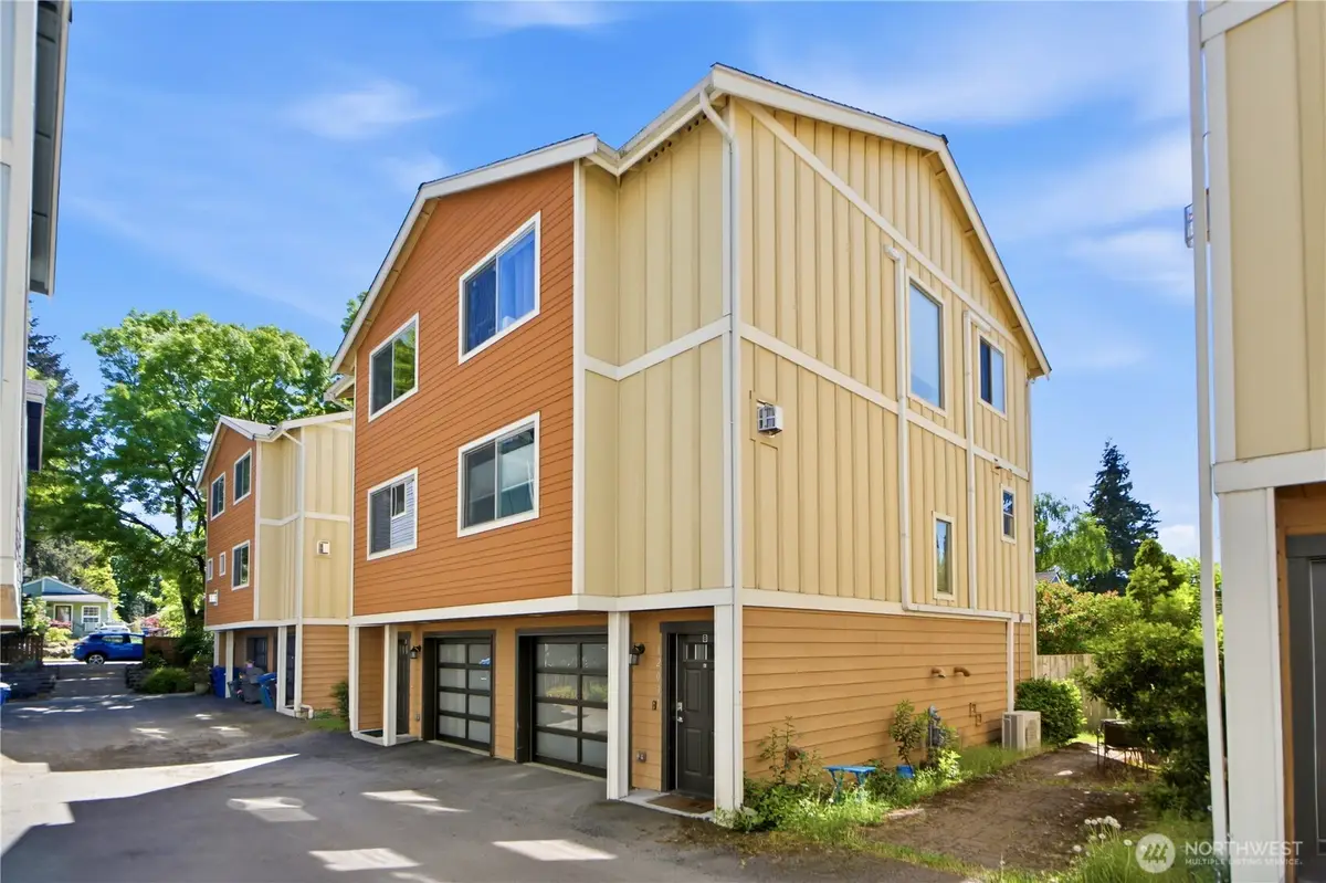 12031 35th Avenue Ne #A, Seattle, WA 98125 - #1