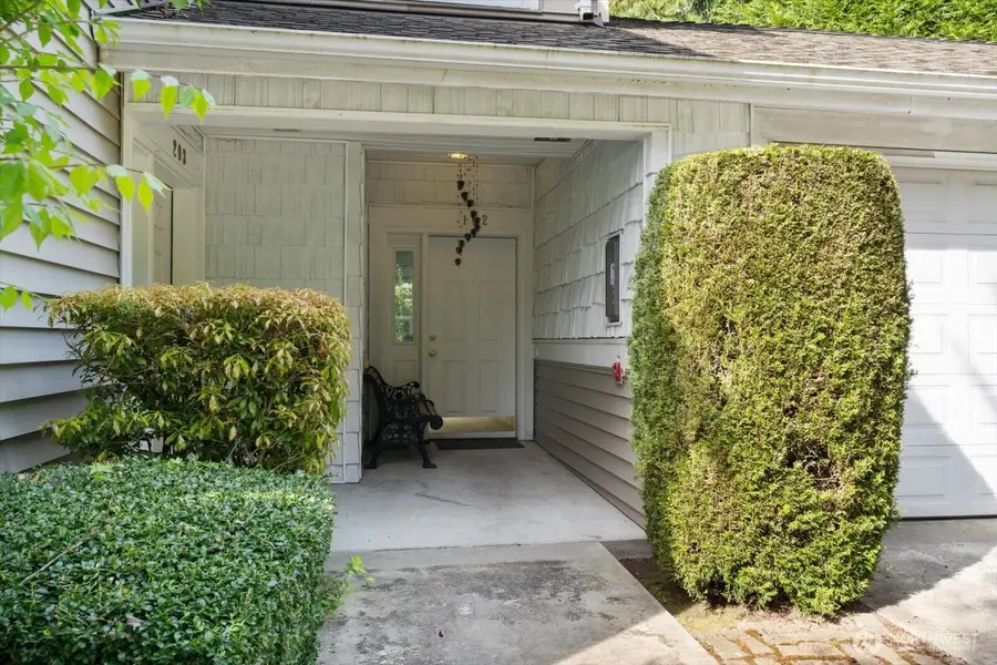 400 228th Street Sw #D-102, Bothell, WA 98021 - #2