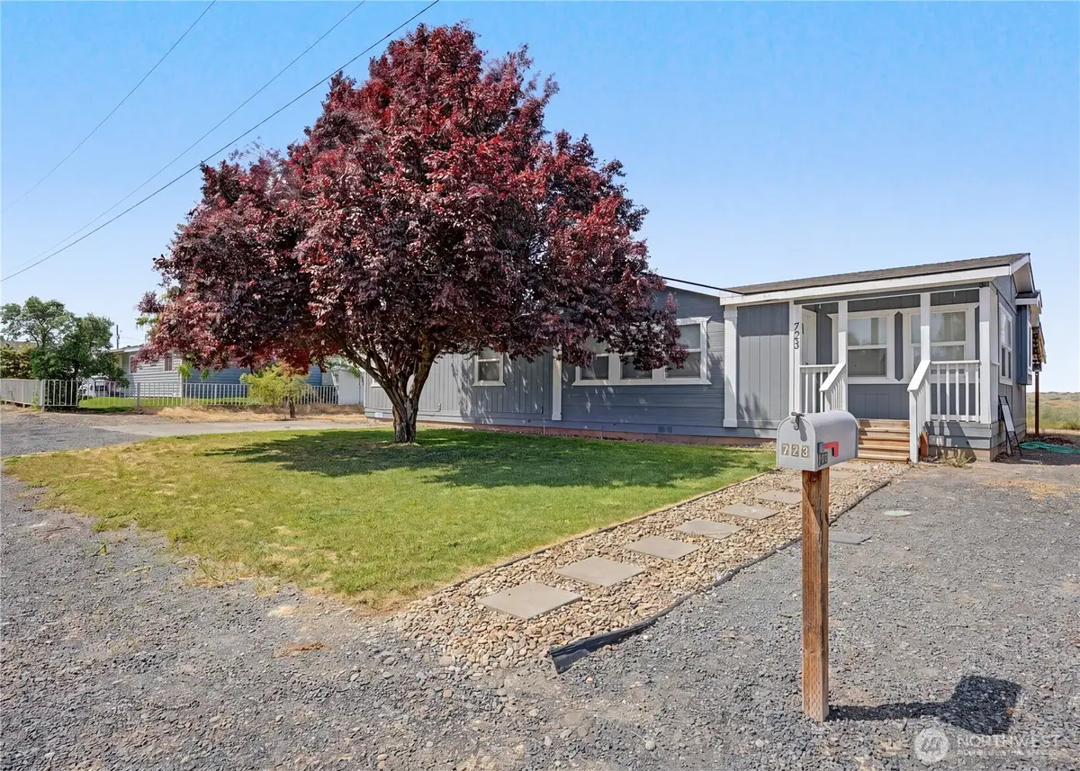 723 S Jackson Street, Warden, WA 98857 - #1