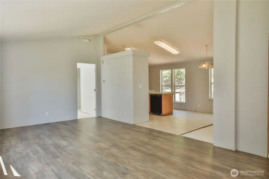 4717 Hansen Drive, Clinton, WA 98236 - #3