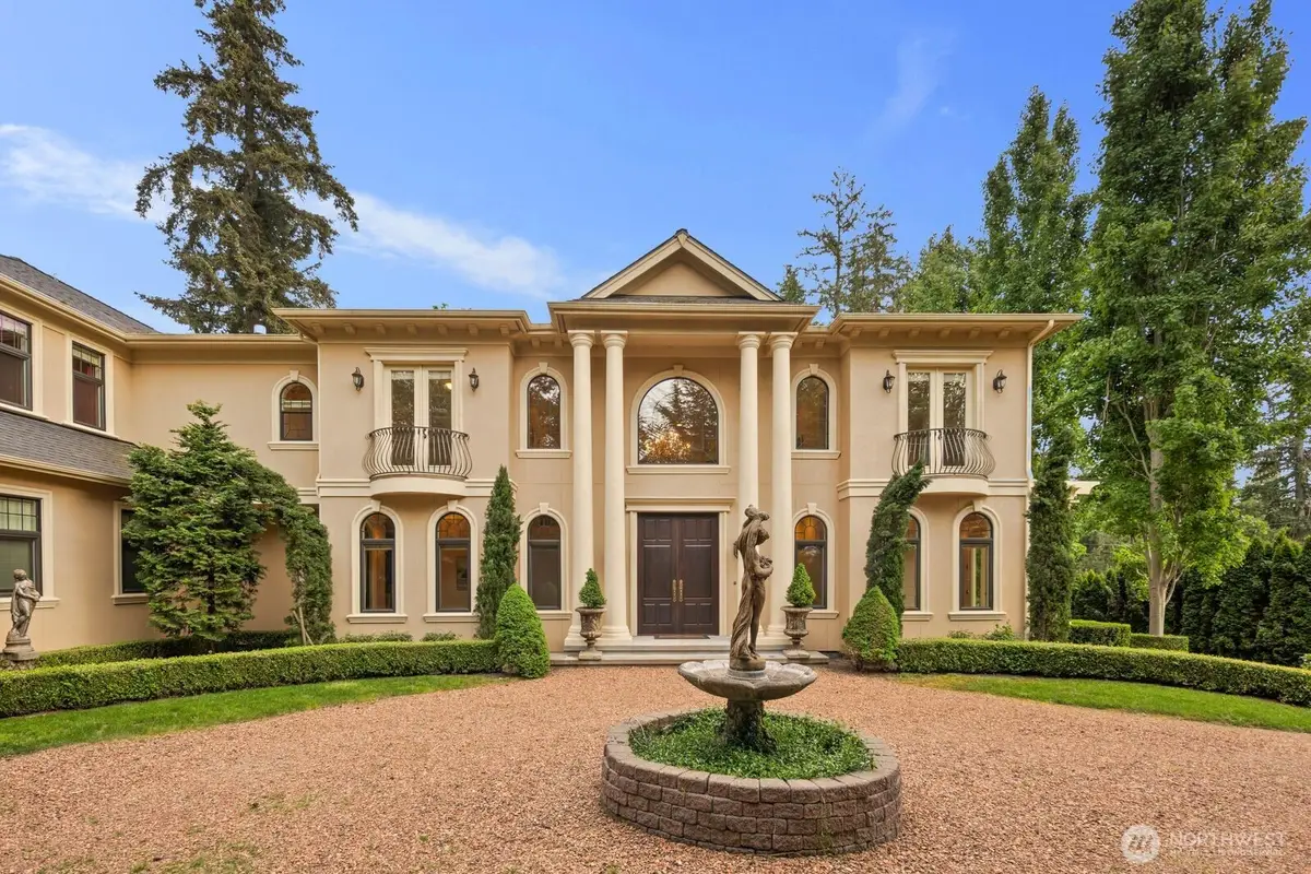 2010 222nd Avenue Se, Sammamish, WA 98075 - #1
