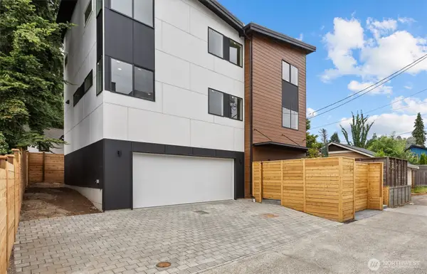 5446 40th Avenue Sw, Seattle, WA 98136
