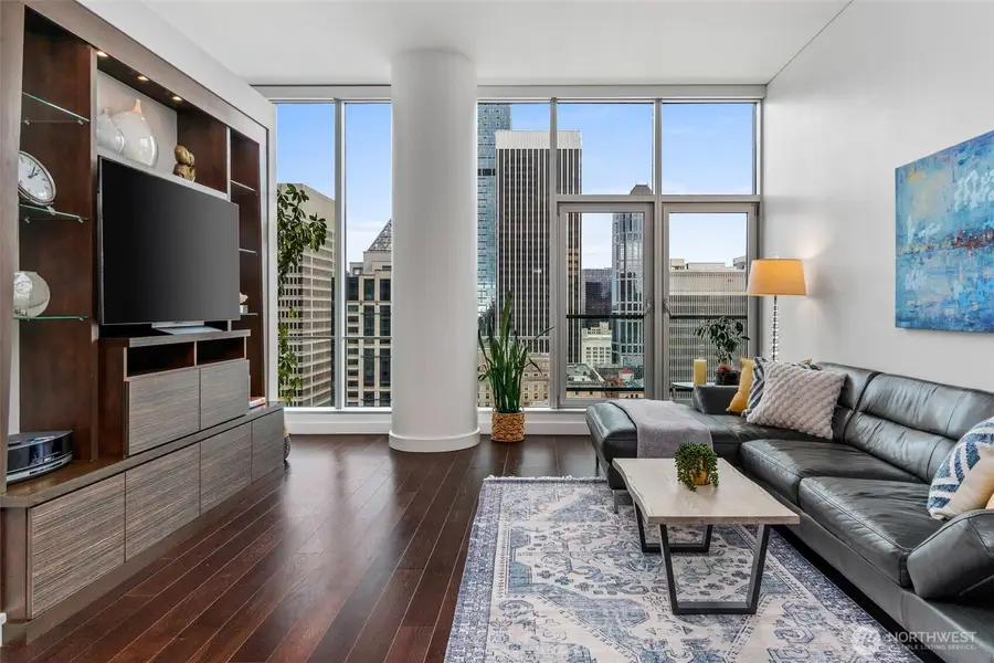 909 5th Avenue #1902, Seattle, WA 98104 - #2