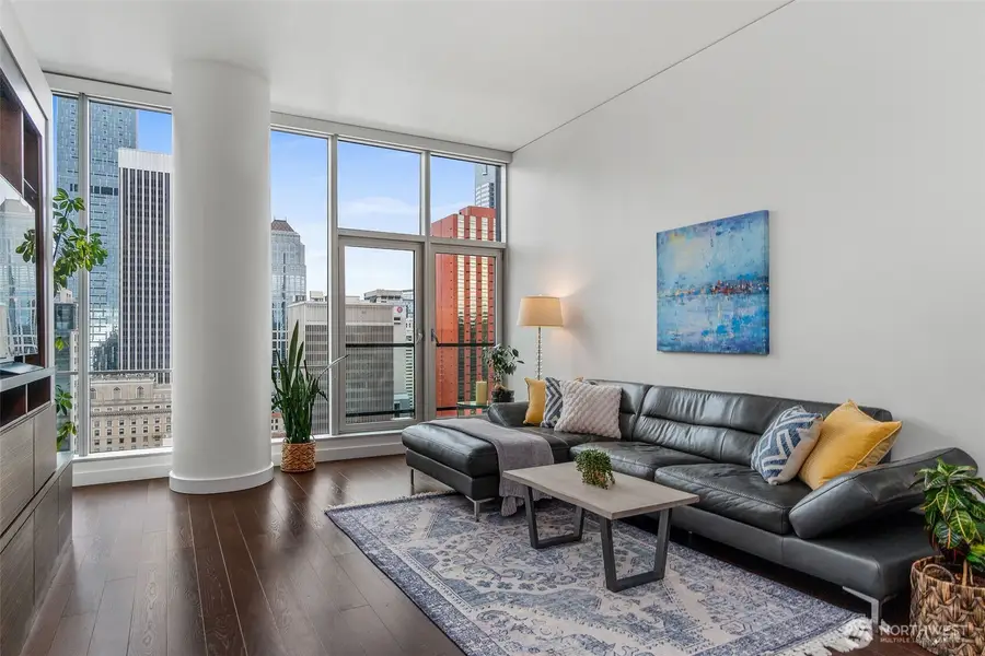 909 5th Avenue #1902, Seattle, WA 98104 - #3