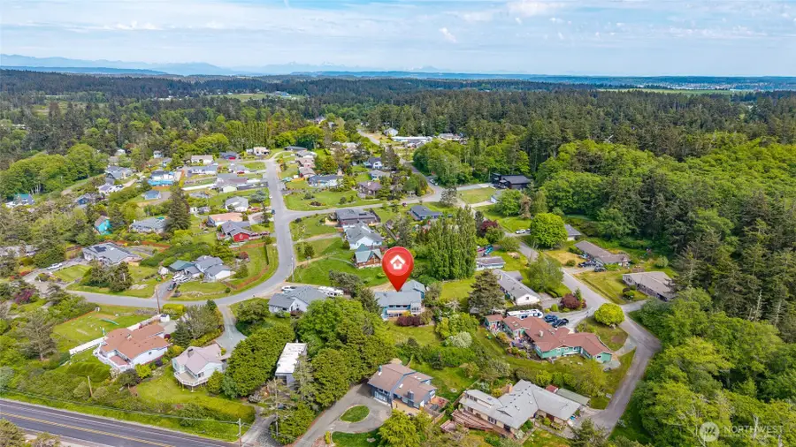 1433 Martha Way, Oak Harbor, WA 98277 - #2
