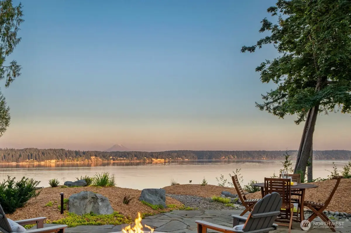 211 E Vineyard Crest Road, Grapeview, WA 98546 - #1