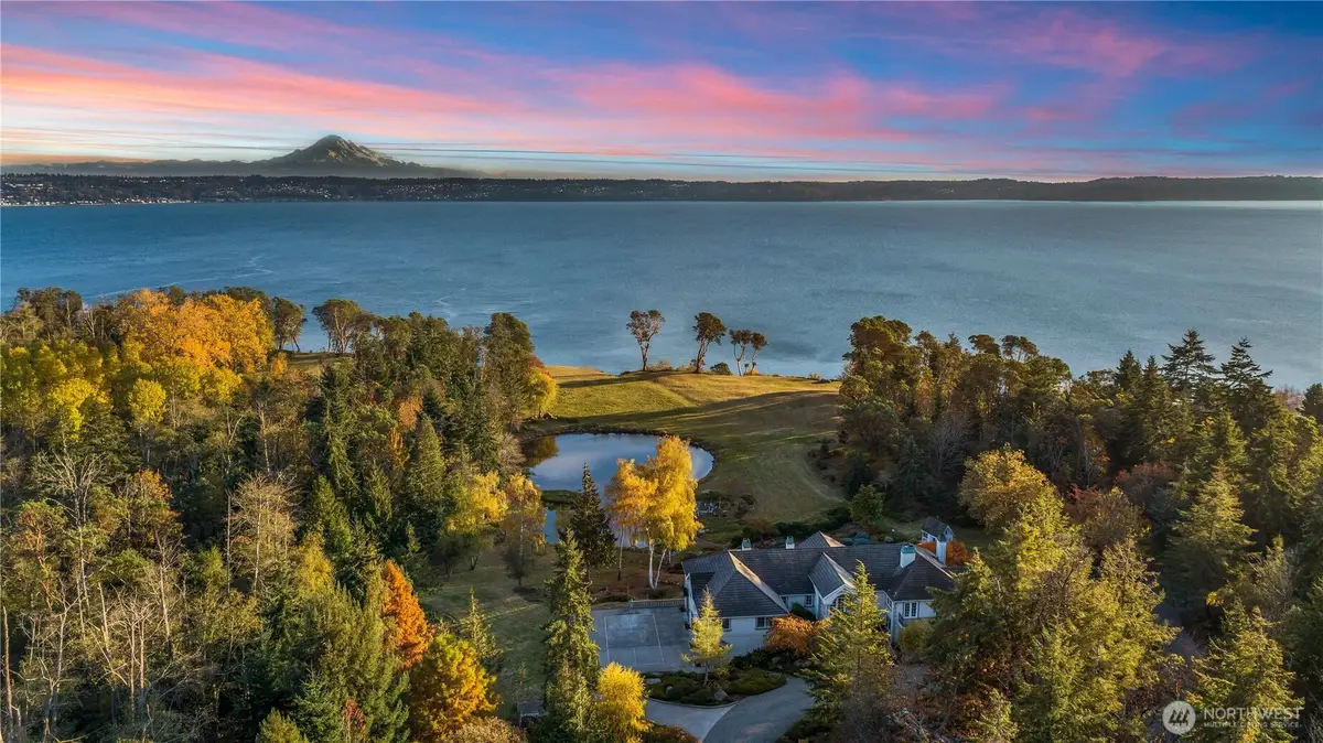 4205 SW Point Robinson Road, Vashon, WA 98070 - #1