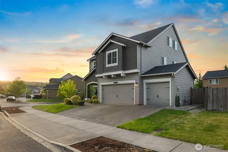 914 O'farrell Lane Nw, Orting, WA 98360 - #2