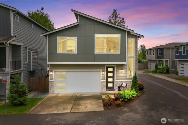 16539 8th Avenue Ne #A, Shoreline, WA 98155