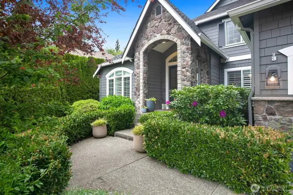 808 275th Place Se, Sammamish, WA 98075
