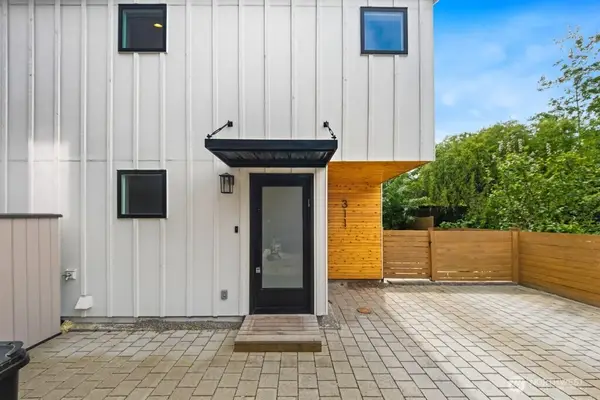 311 NW 89th Street, Seattle, WA 98117