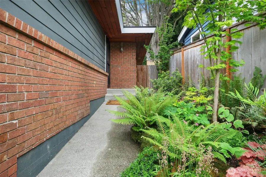4543 50th Avenue Sw, Seattle, WA 98116 - #2