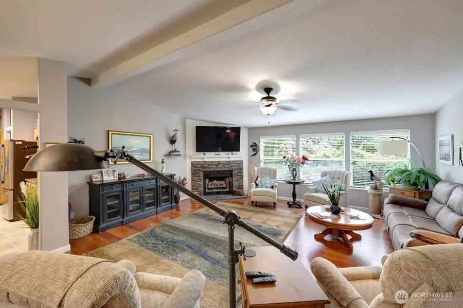 1308 N Washington Avenue, Long Beach, WA 98631 - #3