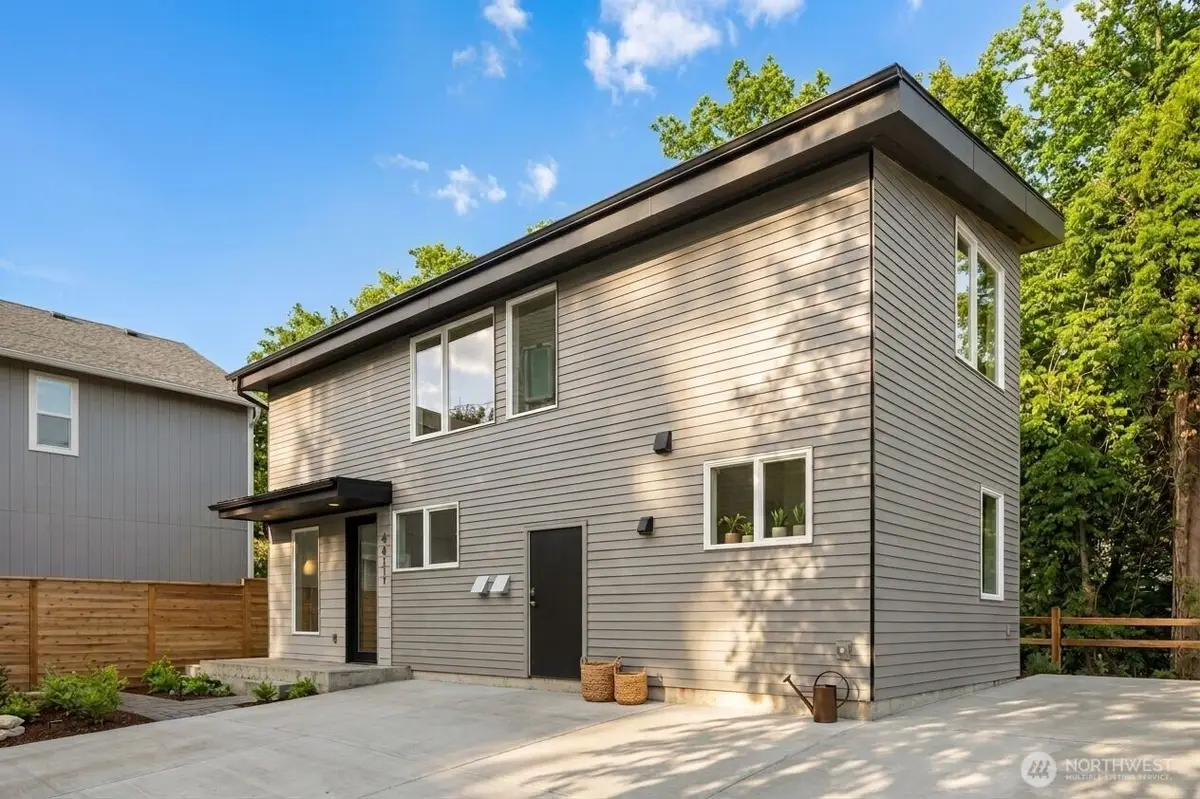 4411 21st Avenue Sw, Seattle, WA 98106 - #1